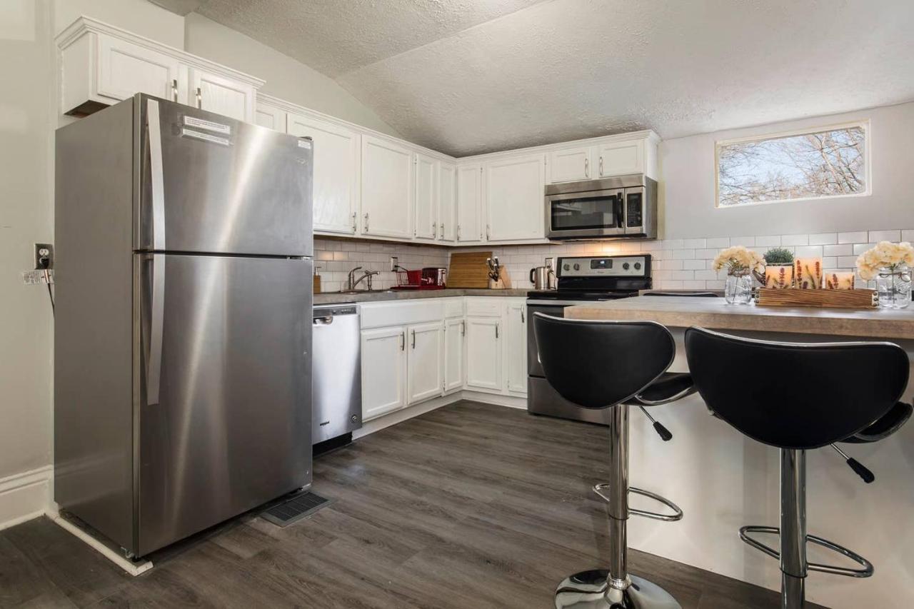 Louisville Dream House 4Br 2Ba By Cozysuites Екстер'єр фото