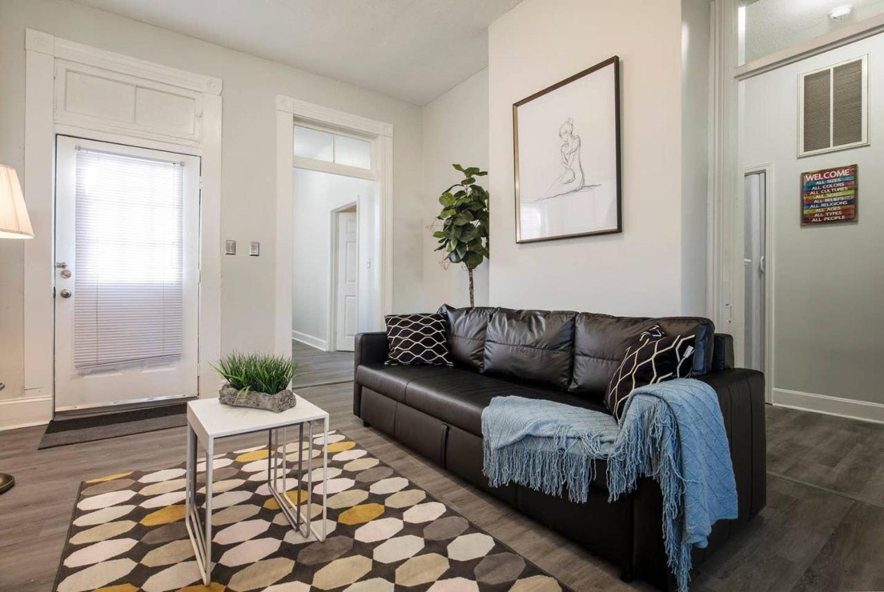 Louisville Dream House 4Br 2Ba By Cozysuites Екстер'єр фото